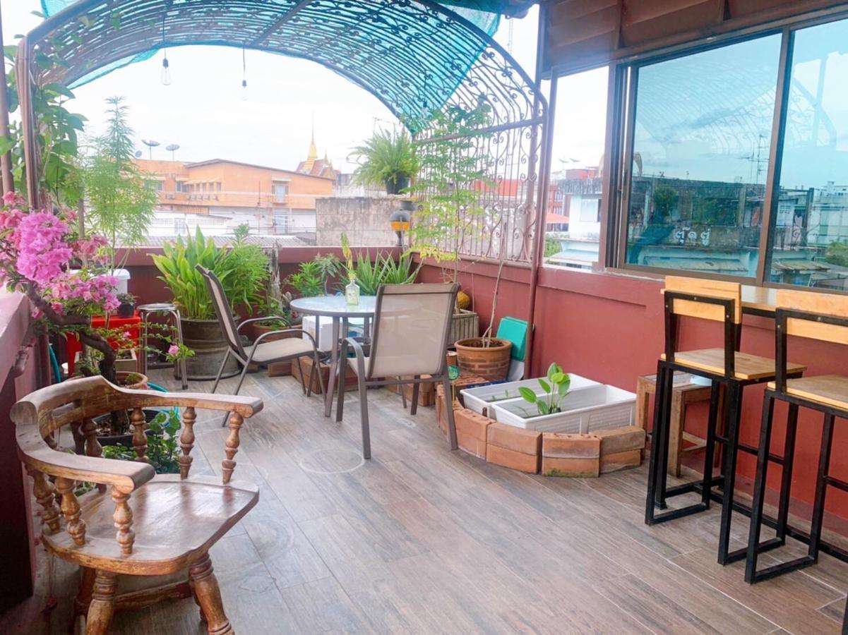 Ying Hostel Бангкок Екстер'єр фото