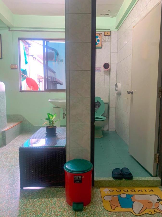 Ying Hostel Бангкок Екстер'єр фото