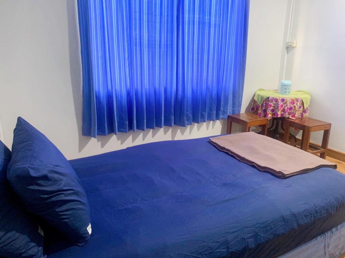 Ying Hostel Бангкок Екстер'єр фото